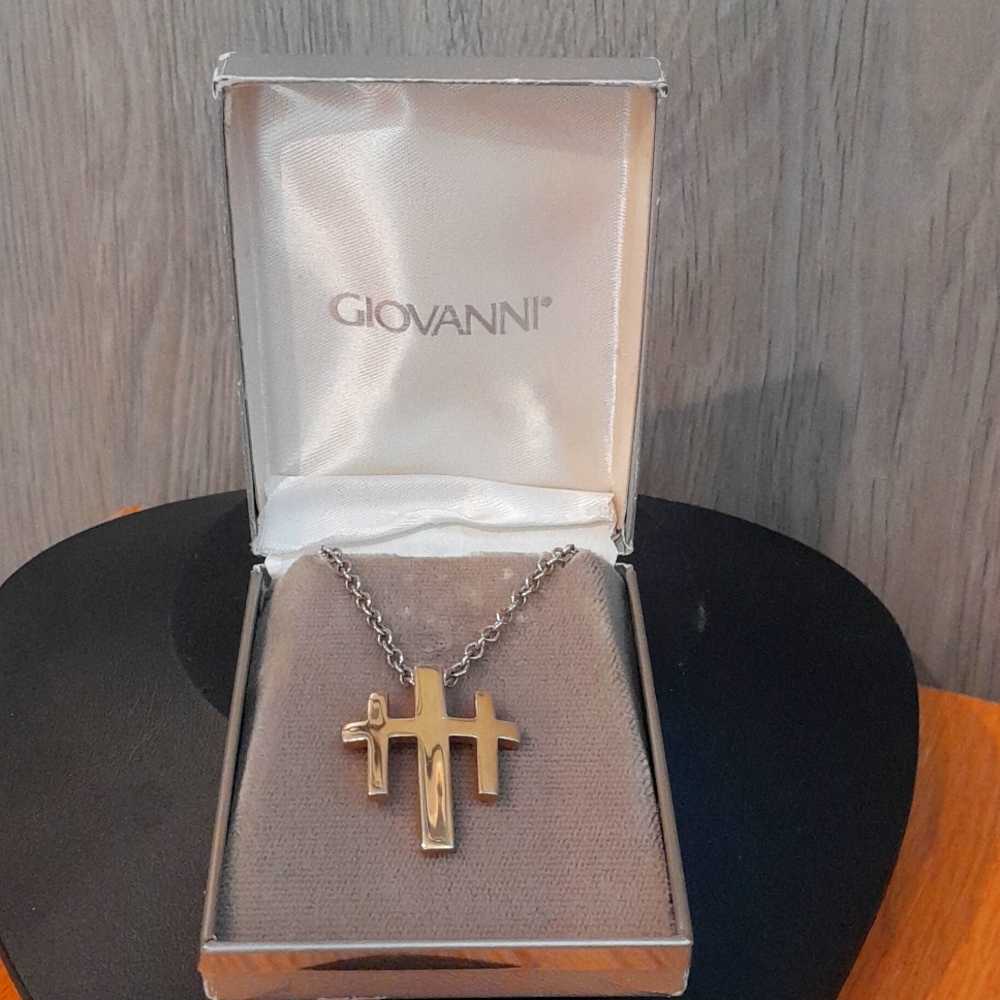 Giovanni Necklace 16 in Goldtone